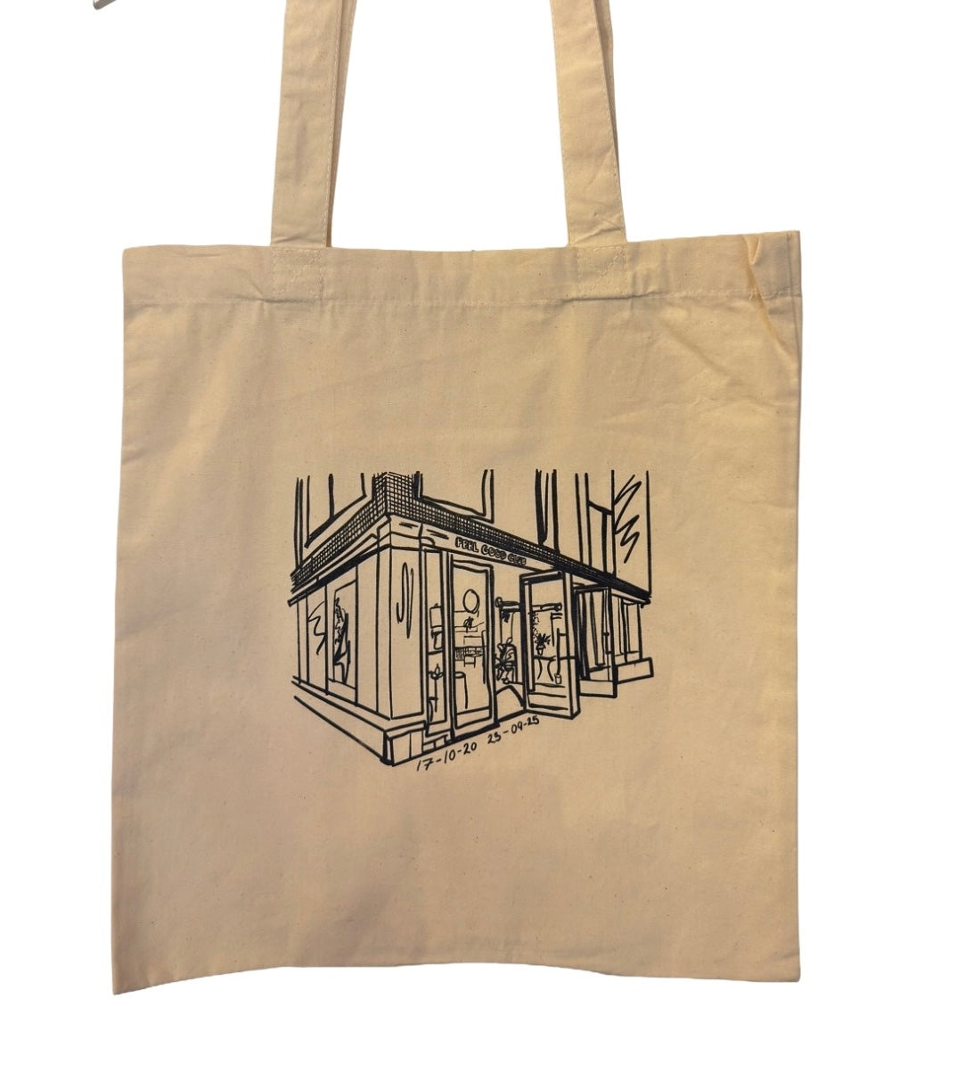The club tote bag